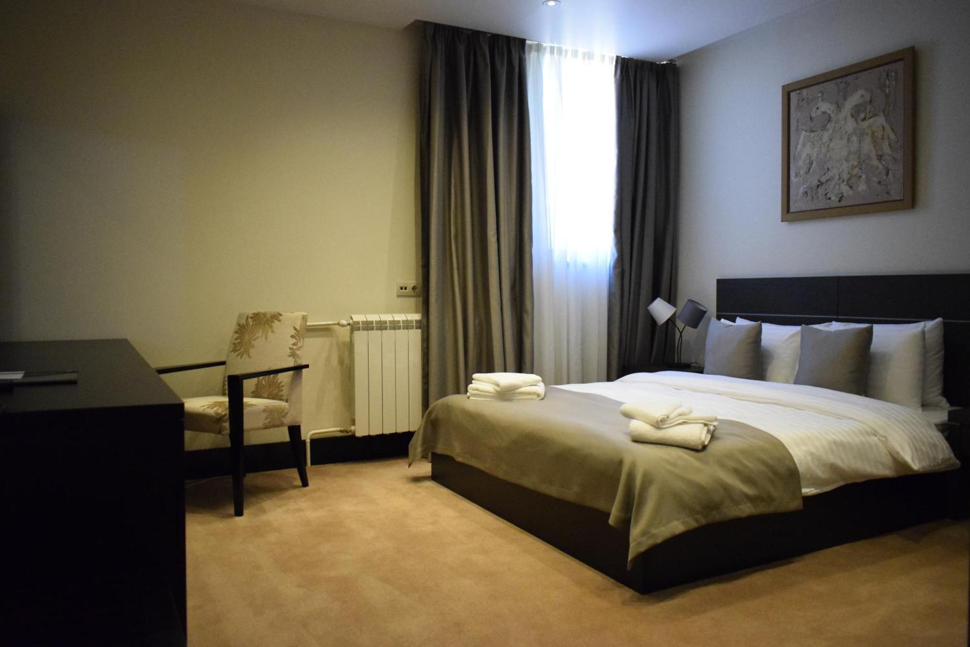 Hotel Sun Loznica Extérieur photo