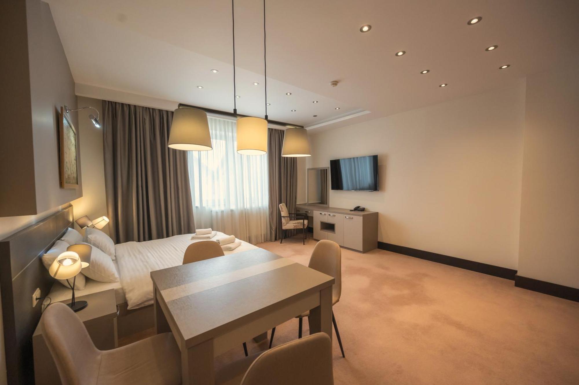 Hotel Sun Loznica Extérieur photo
